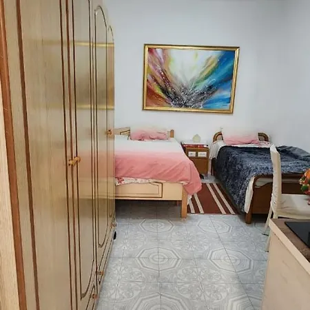 Apartamento Njazi Demi *
